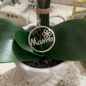 Tous Mama Pendant